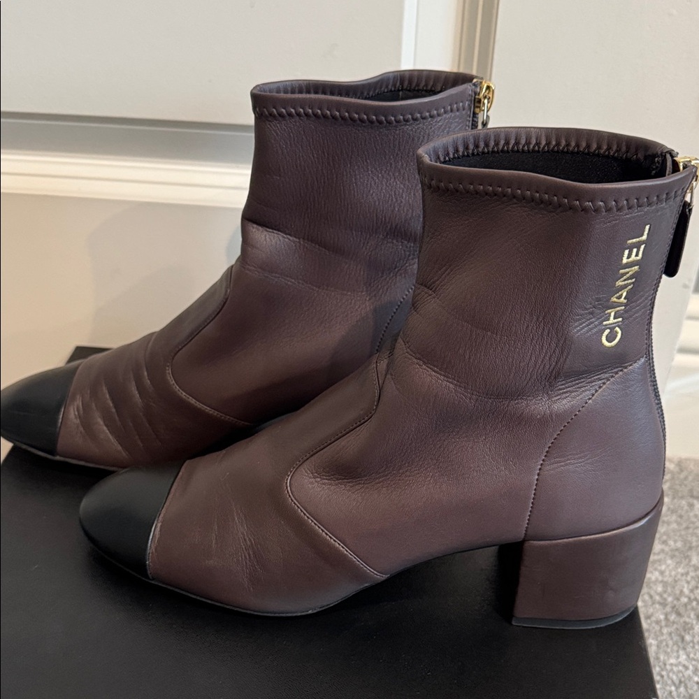 CHANEL Women's Dark Gray and Black Ankle Boots - Picture 6 of 13